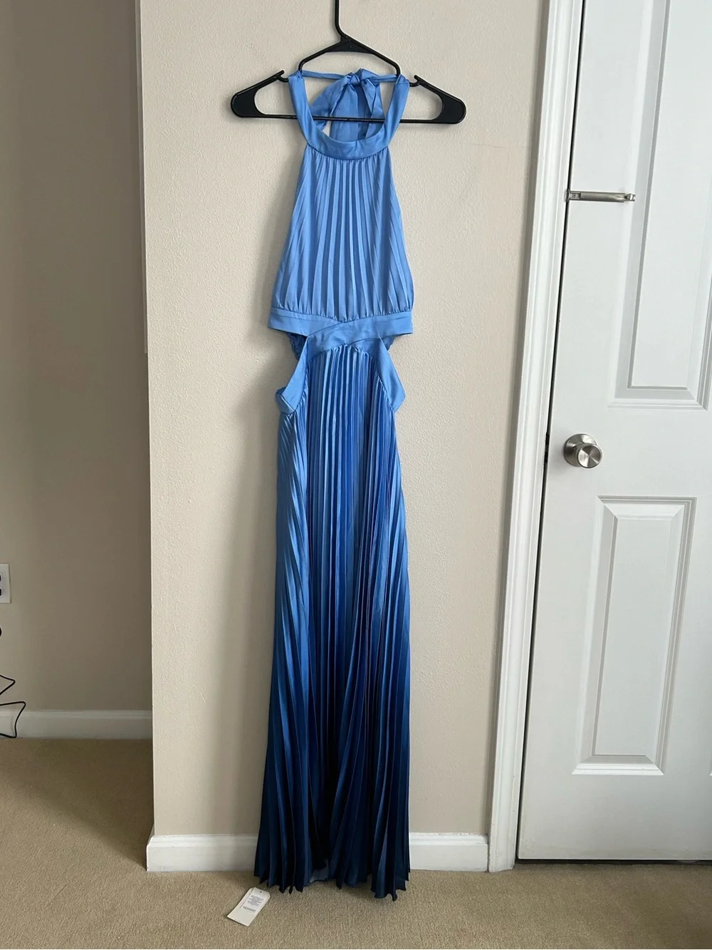 NWT Abercrombie & Fitch Giselle Halter Blue Ombré Pleated Cutout Maxi Dress Sz M